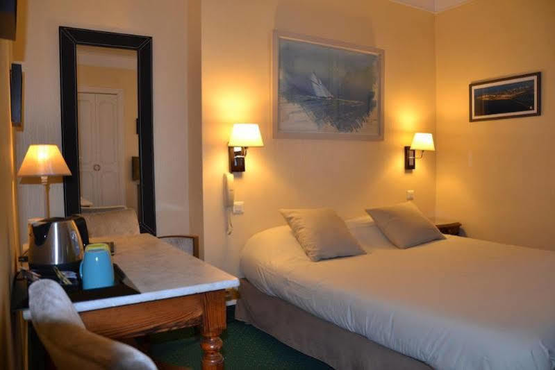 Hotel Ajoncs D'Or Saint-Malo Exterior foto